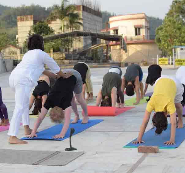7, 10, 14 Days Yoga Retreat in Rishikesh